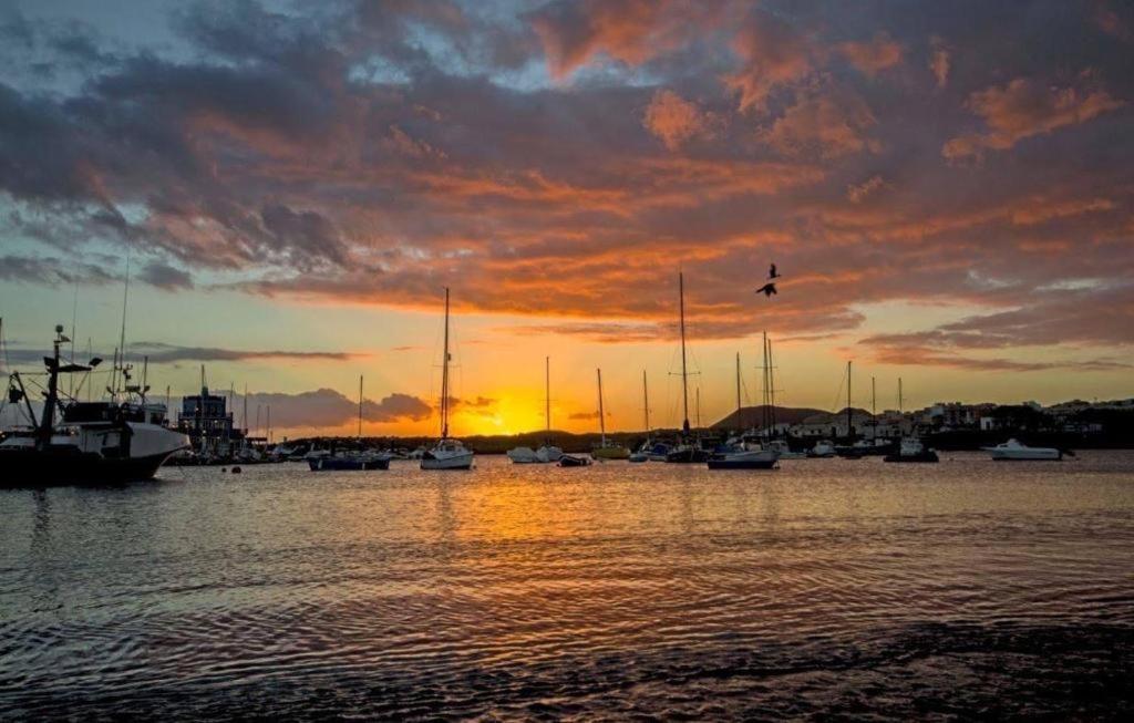 Atico Vista Teide Διαμέρισμα Arona  Εξωτερικό φωτογραφία